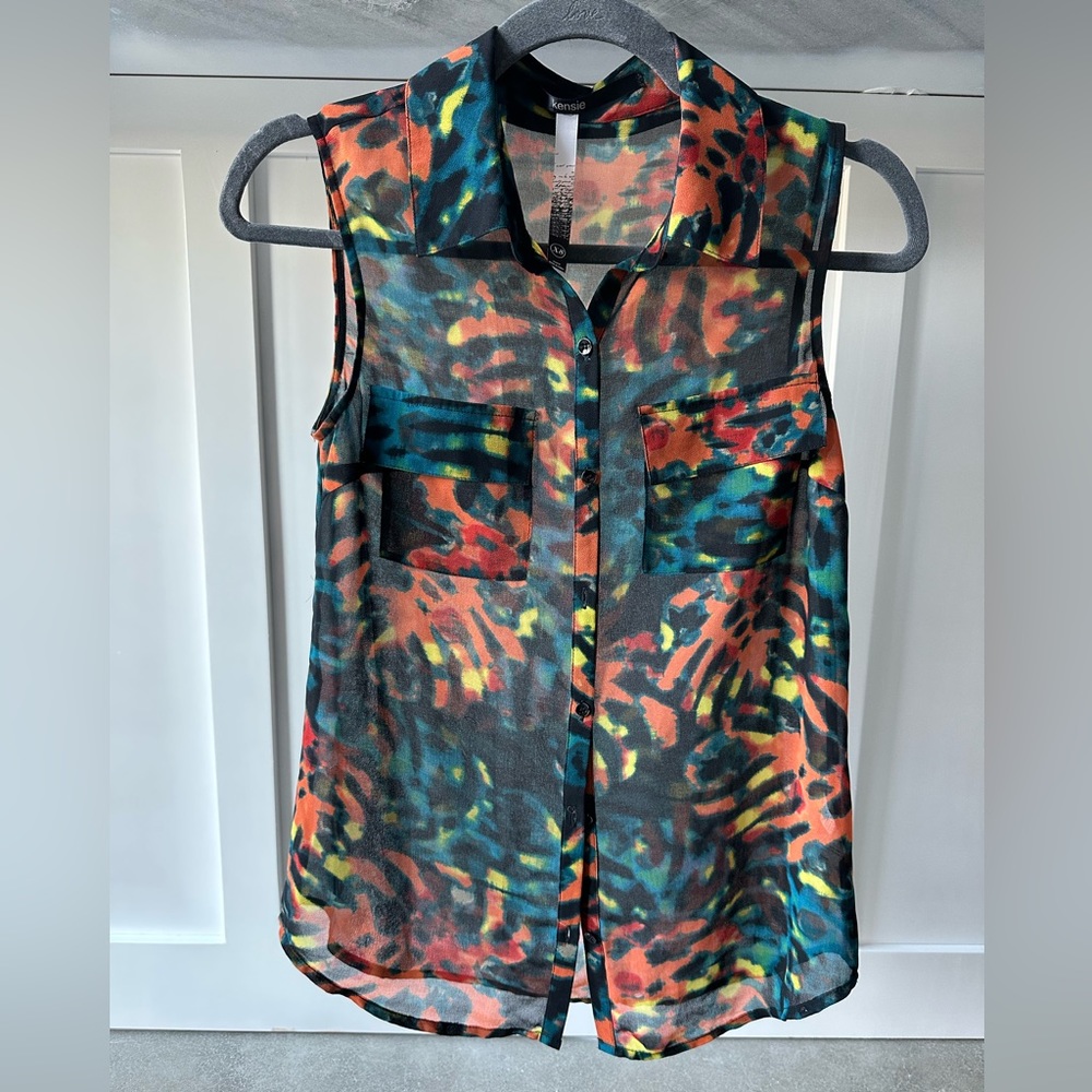 Kensie summer sleeveless button down